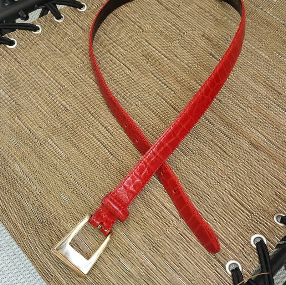 Liz Clairborne Red leather belt - Picture 4 of 8